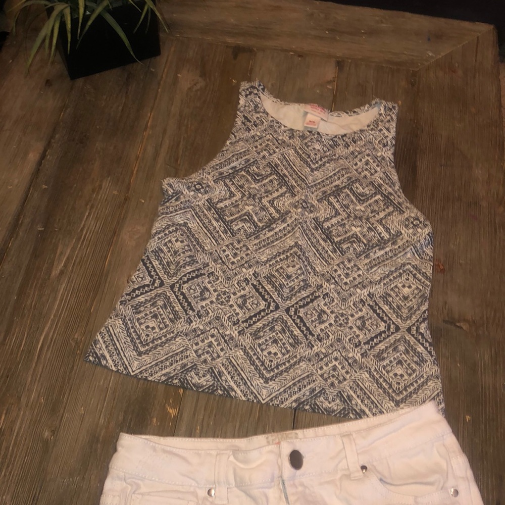 Crop top